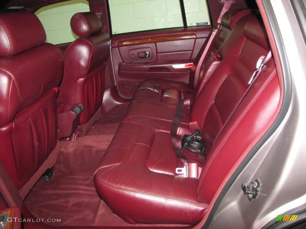 Mulberry Interior 1999 Cadillac DeVille Sedan Photo #40283898