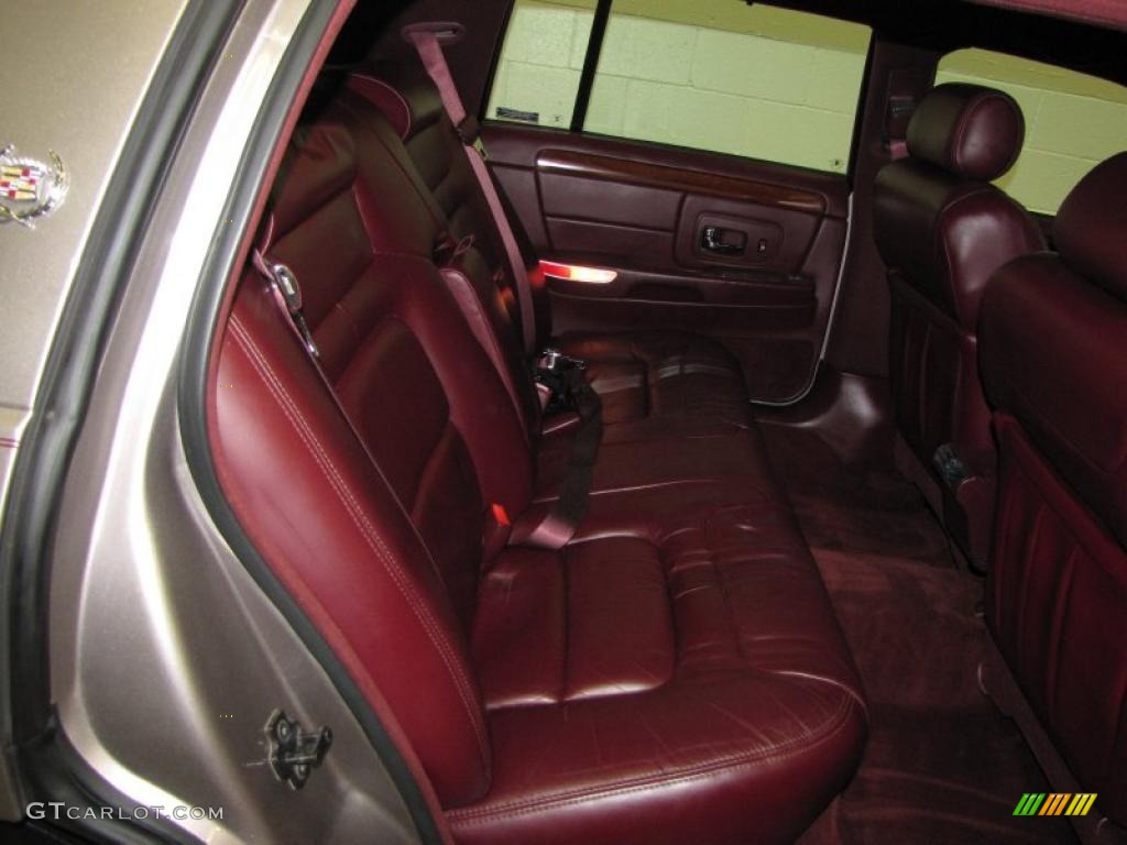 1999 DeVille Sedan - Moonstone / Mulberry photo #15