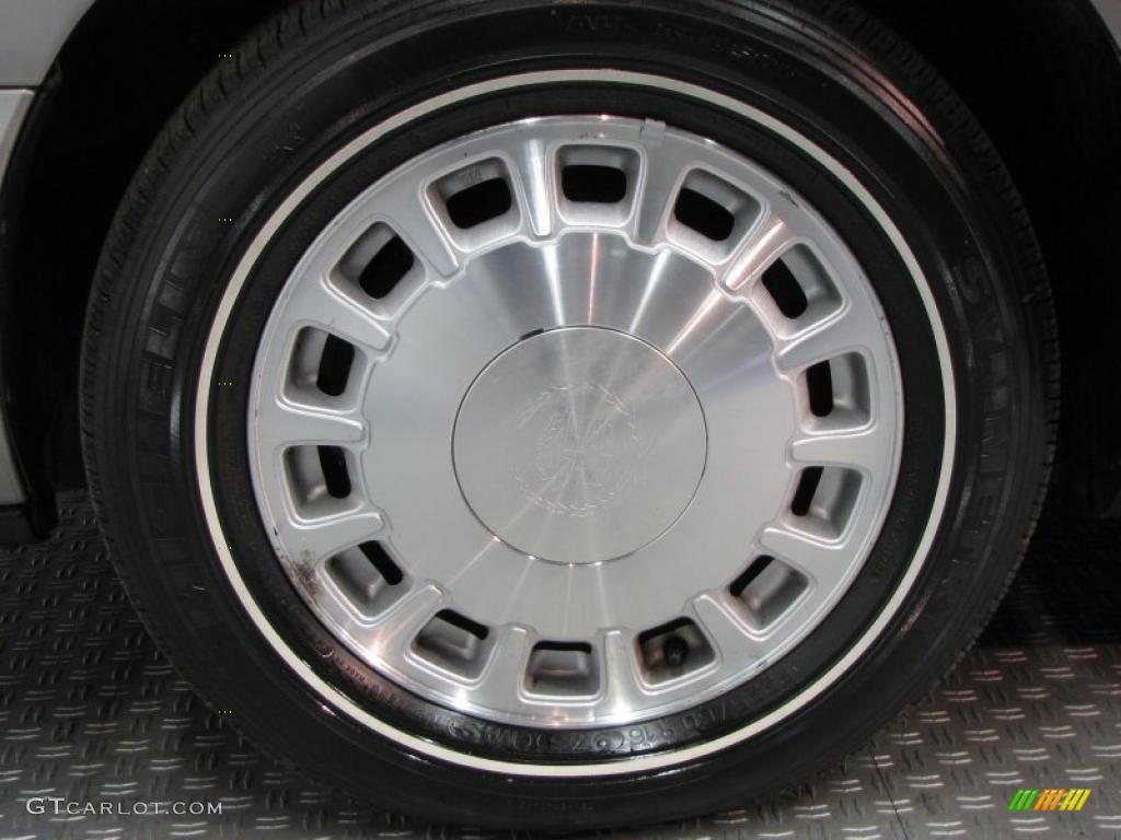 1999 Cadillac DeVille Sedan Wheel Photo #40283994