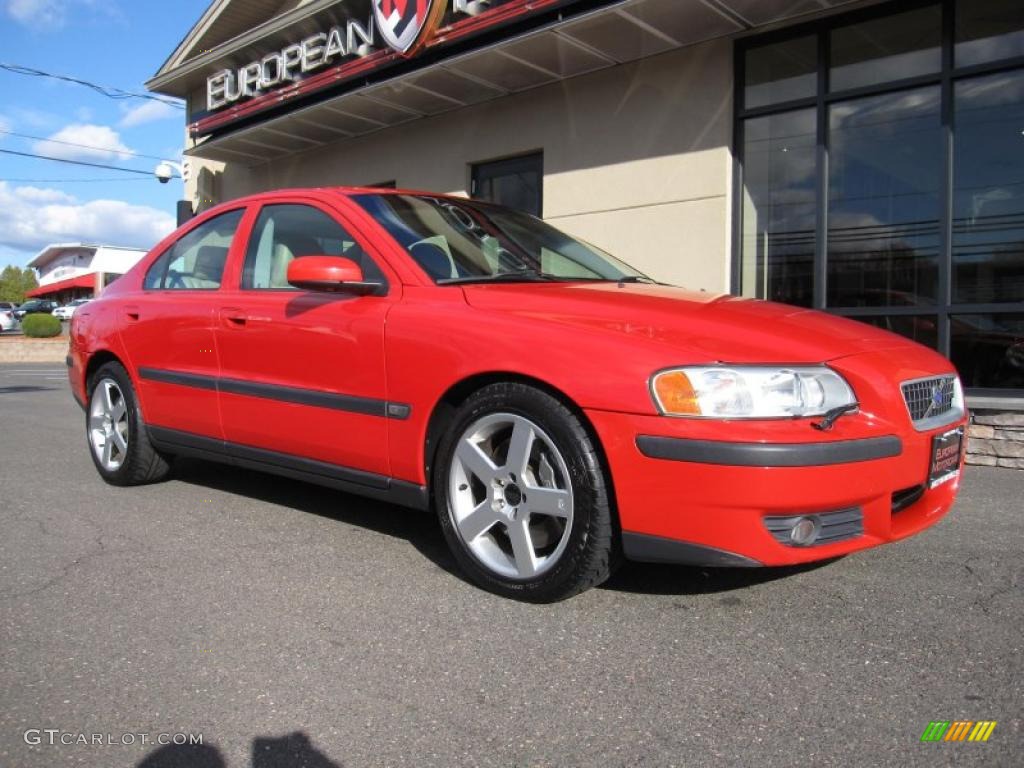 2004 S60 R AWD - Ruby Red Metallic / Gobi Sand R Metallic photo #1