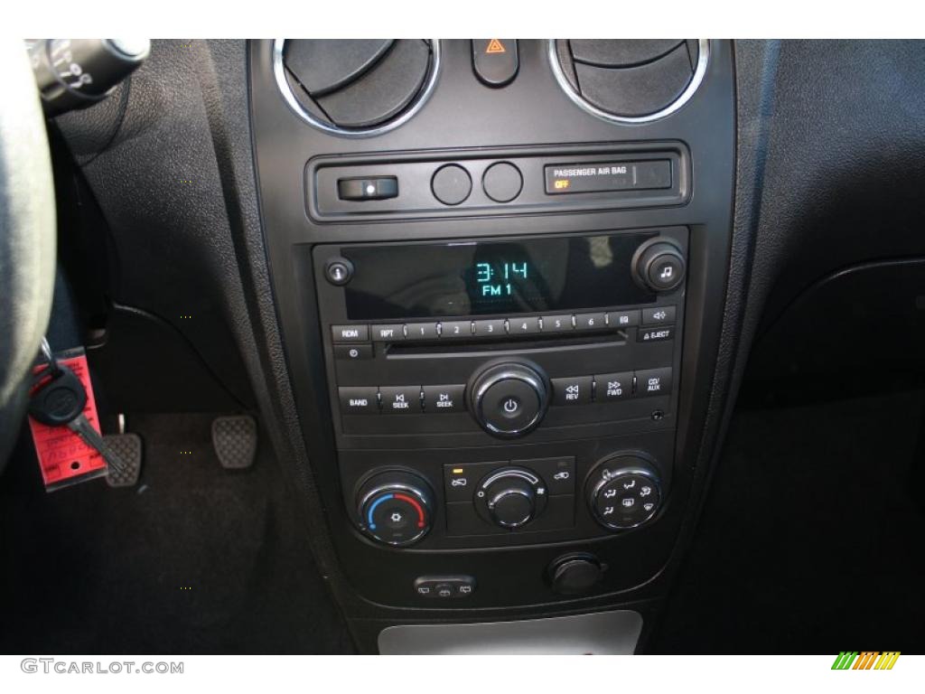 2008 Chevrolet HHR LS Controls Photo #40292591