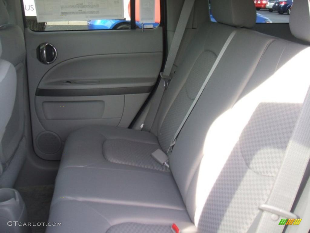 Gray Interior 2011 Chevrolet HHR LT Photo #40293079