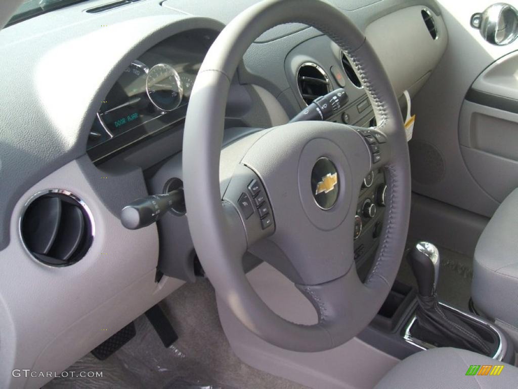 2011 Chevrolet HHR LT Gray Steering Wheel Photo #40293143