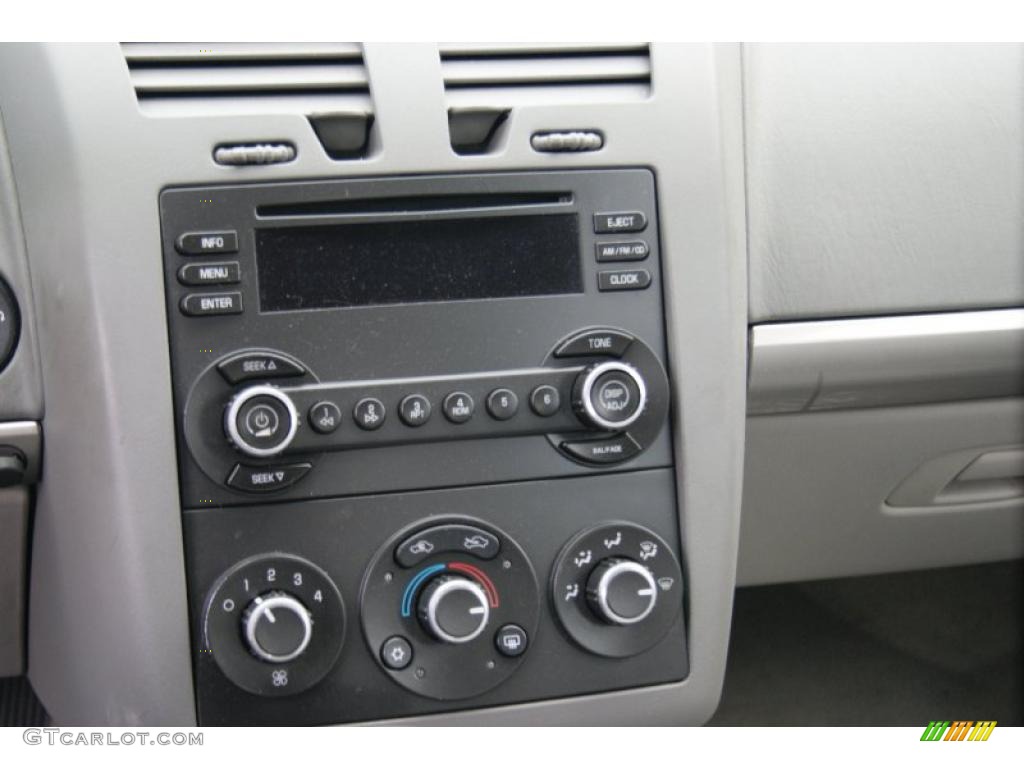 2006 Chevrolet Malibu LT V6 Sedan Controls Photo #40294495