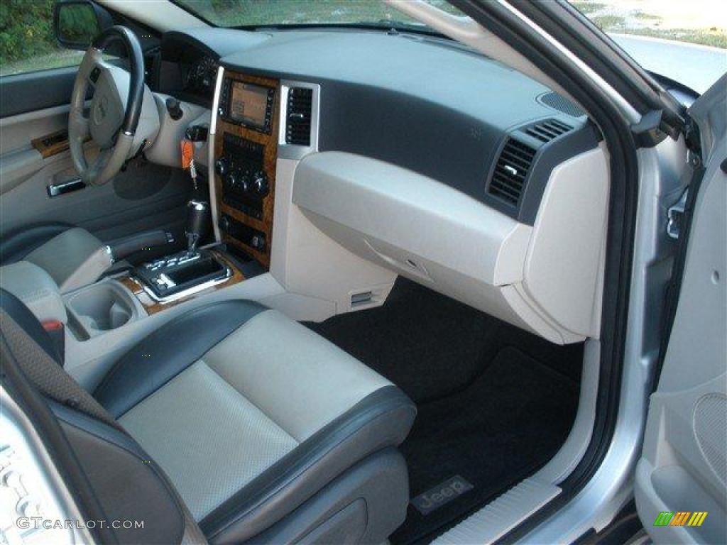 Dark Khaki/Light Graystone Interior 2008 Jeep Grand Cherokee Limited 4x4 Photo #40298155