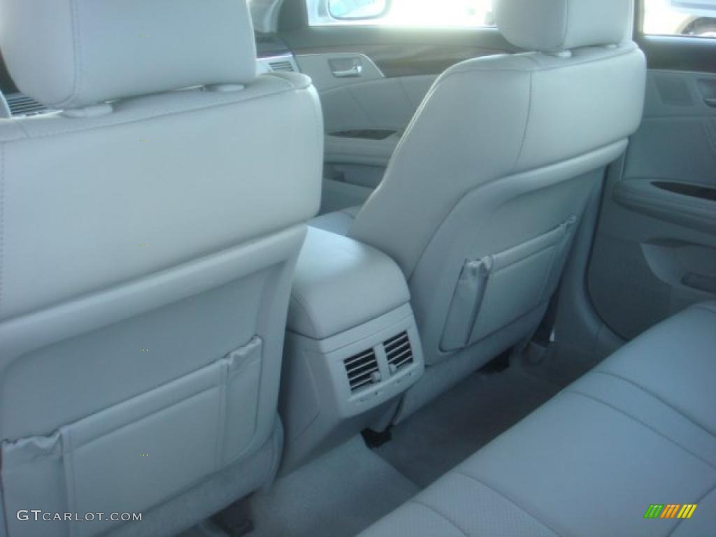 2008 Avalon Limited - Classic Silver Metallic / Ash Gray photo #18