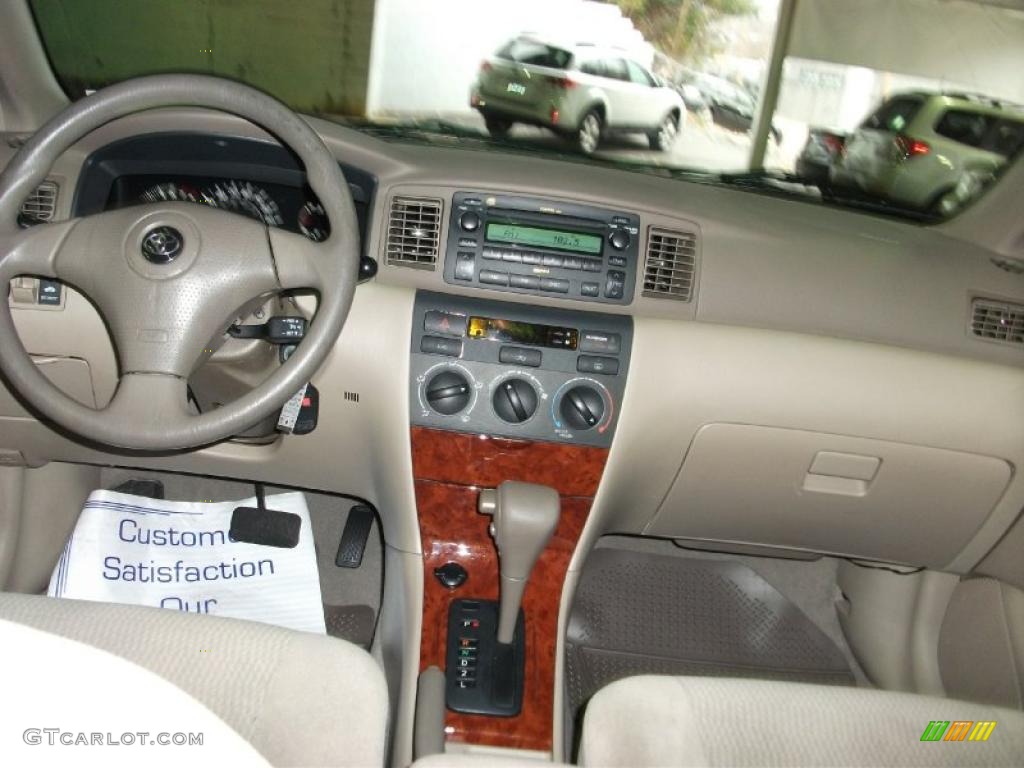 2006 Corolla LE - Desert Sand Mica / Beige photo #14