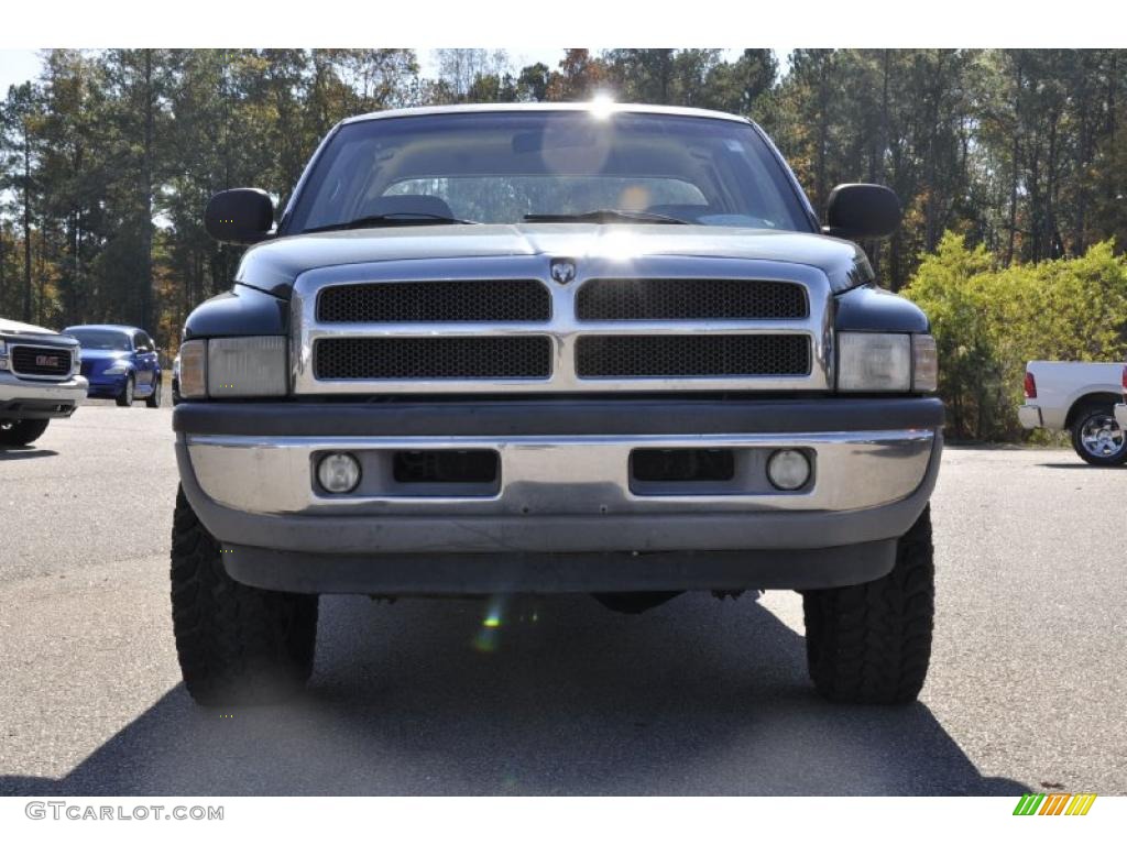 2001 Ram 1500 SLT Club Cab 4x4 - Forest Green Pearl / Tan photo #2