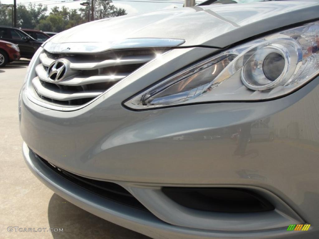 2011 Sonata GLS - Iridescent Silver Blue Metallic / Gray photo #9