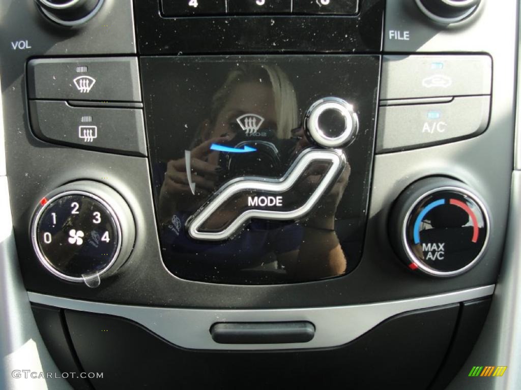 2011 Sonata GLS - Iridescent Silver Blue Metallic / Gray photo #27