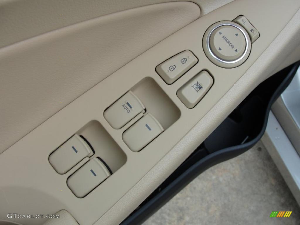 2011 Hyundai Sonata GLS Controls Photo #40305948