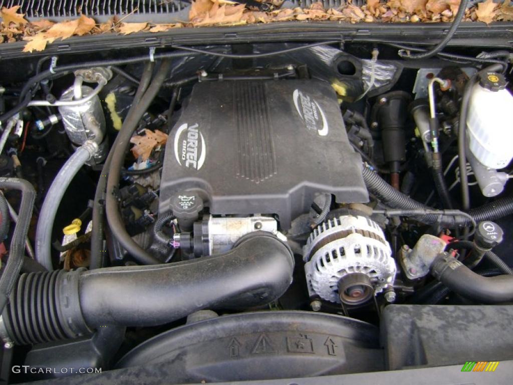 2005 Chevrolet Silverado 3500 LT Extended Cab 4x4 Dually Engine Photos