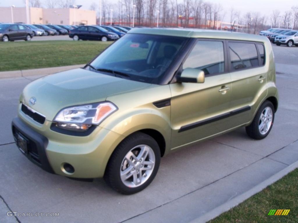 Alien Green 2011 Kia Soul + Exterior Photo #40306916