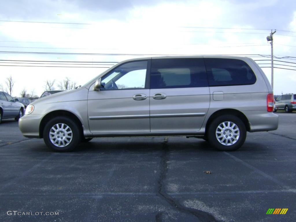 2003 Sedona LX - Silky Beige / Beige photo #4