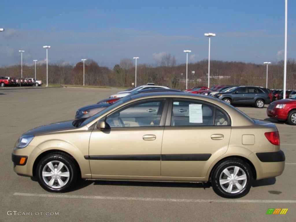 2007 Rio LX Sedan - Cashmere Beige / Beige photo #4