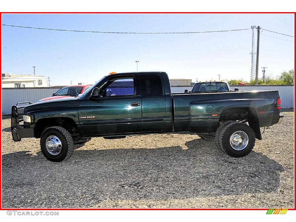 2001 Ram 3500 SLT Club Cab 4x4 Dually - Forest Green Pearl / Mist Gray photo #2