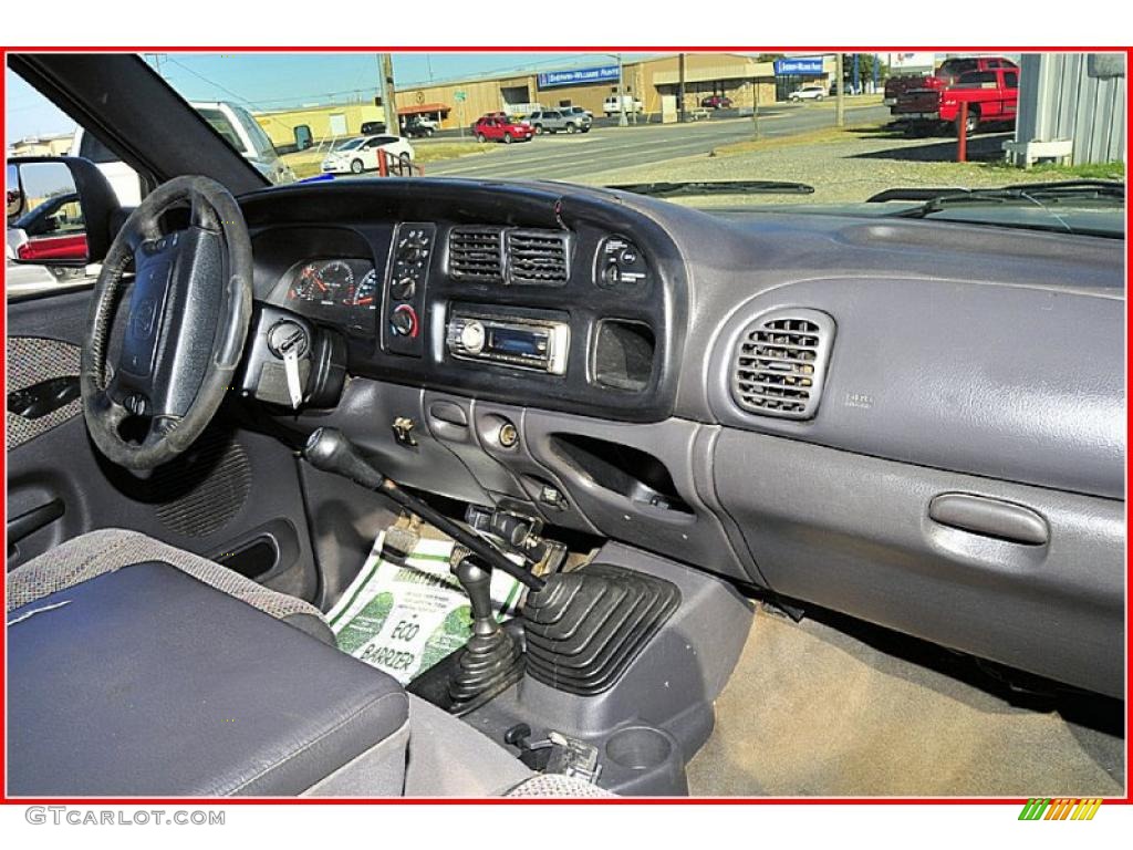 Mist Gray Interior 2001 Dodge Ram 3500 SLT Club Cab 4x4 Dually Photo #40311948