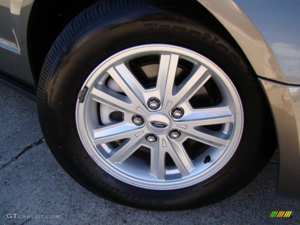 2005 Ford Mustang V6 Deluxe Convertible Wheel Photo #40312856