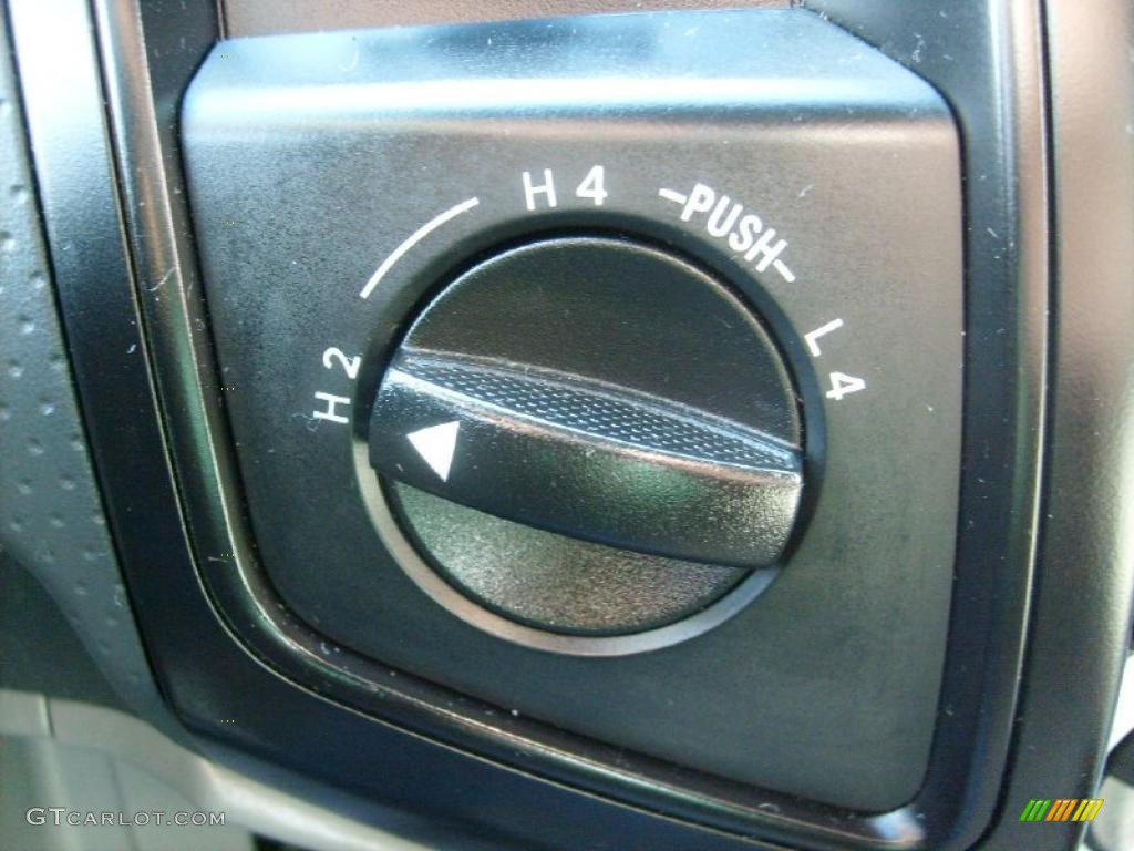 2009 Toyota Tacoma Regular Cab 4x4 Controls Photo #40314048