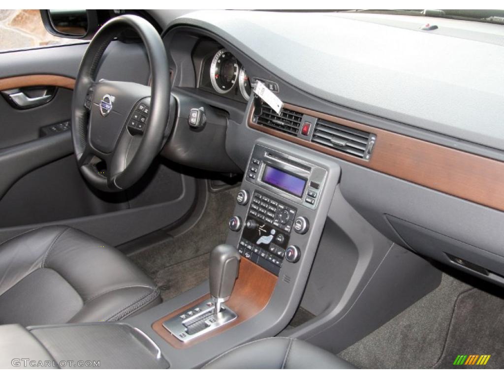 Off Black Interior 2010 Volvo XC70 3.2 AWD Photo #40318204