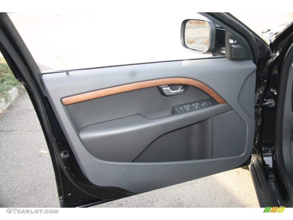 2010 Volvo XC70 3.2 AWD Off Black Door Panel Photo #40318332