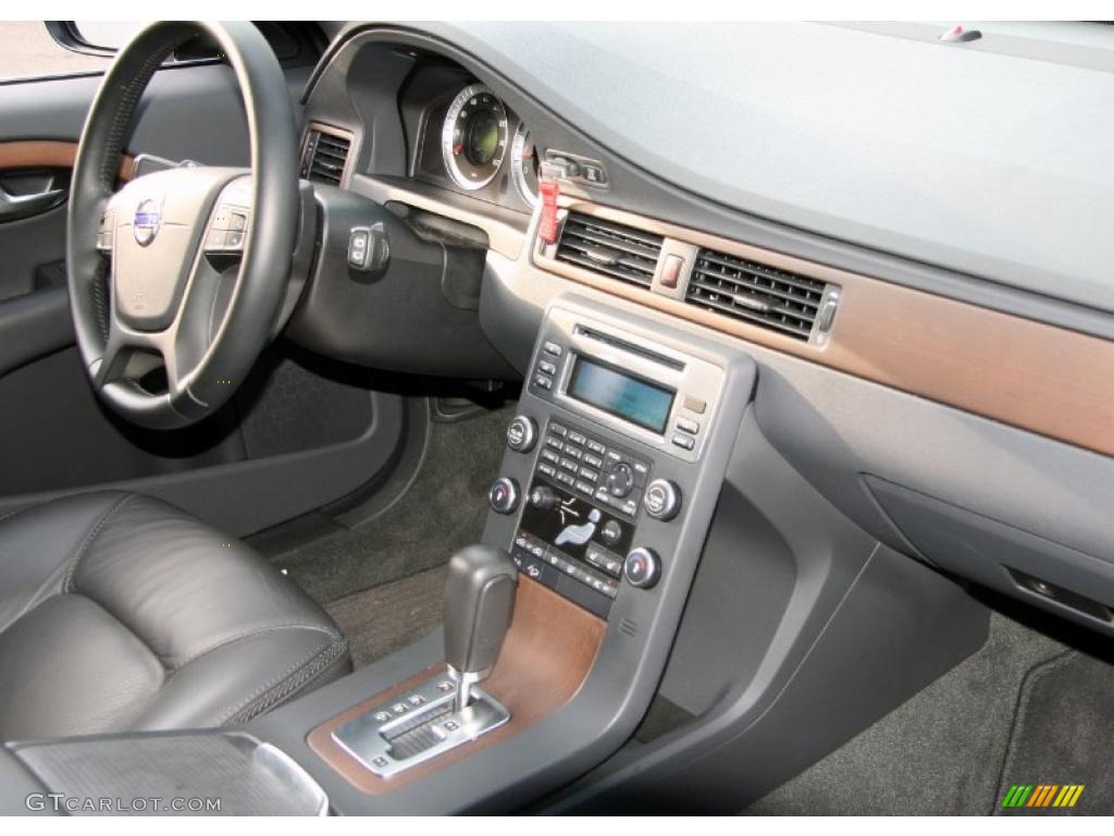 2010 Volvo XC70 3.2 AWD Off Black Dashboard Photo #40318476