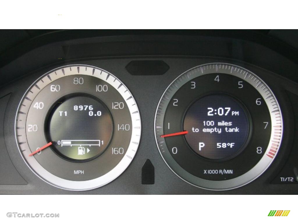 2010 Volvo XC70 3.2 AWD Gauges Photo #40318704