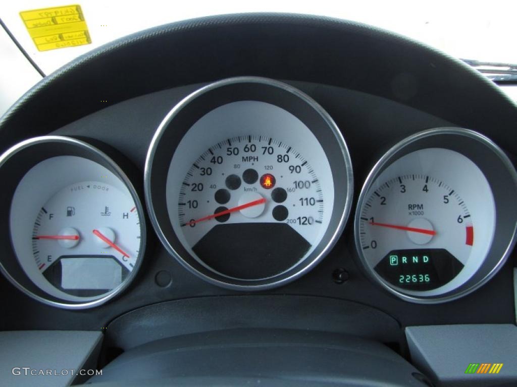 2007 Dodge Caliber SXT Gauges Photo #40321204