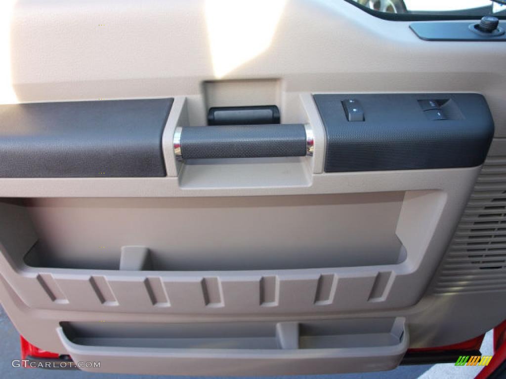 2008 Ford F250 Super Duty XLT Regular Cab 4x4 Medium Stone Door Panel Photo #40321368