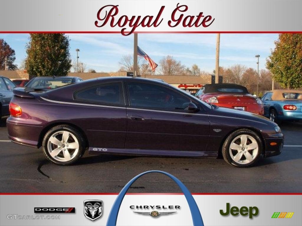 2004 GTO Coupe - Cosmos Purple Metallic / Dark Purple photo #1