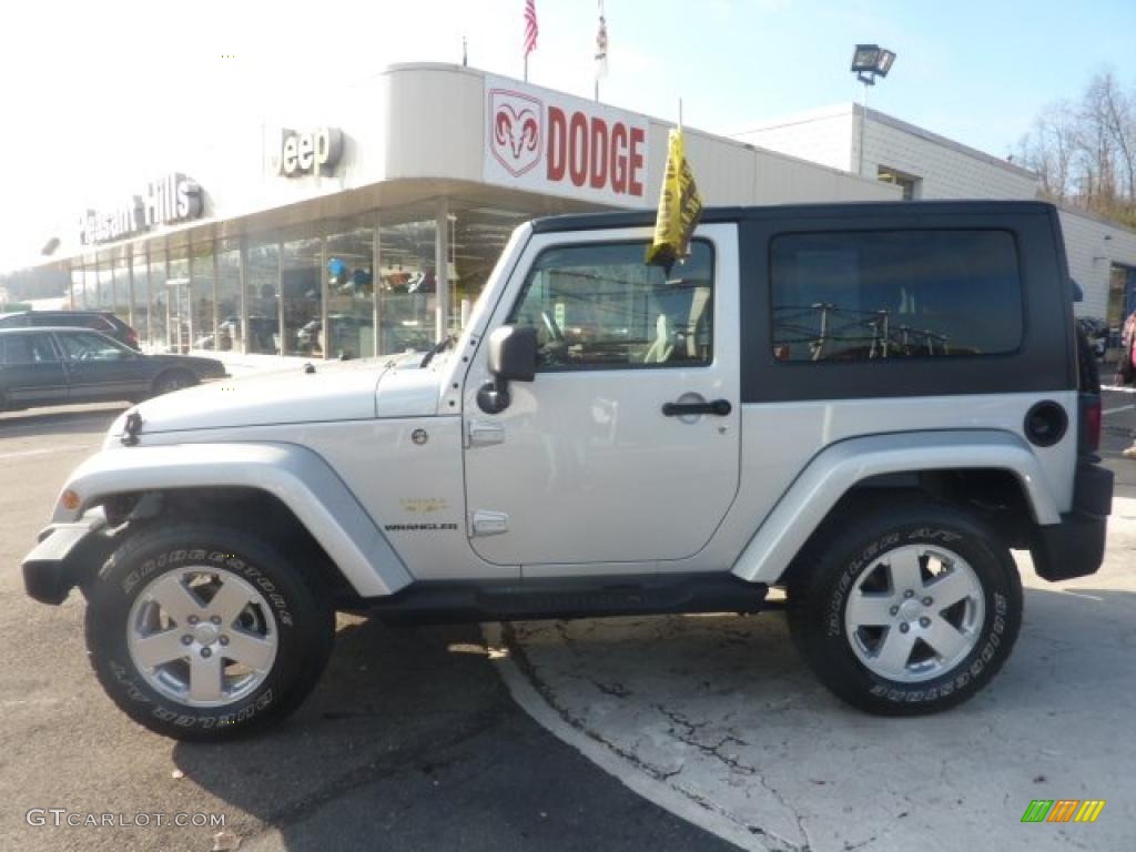 Bright Silver Metallic 2008 Jeep Wrangler Sahara 4x4 Exterior Photo #40322004