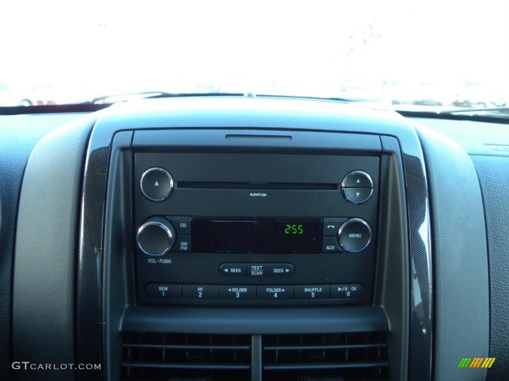 2010 Ford Explorer Sport Trac XLT Controls Photo #40322724