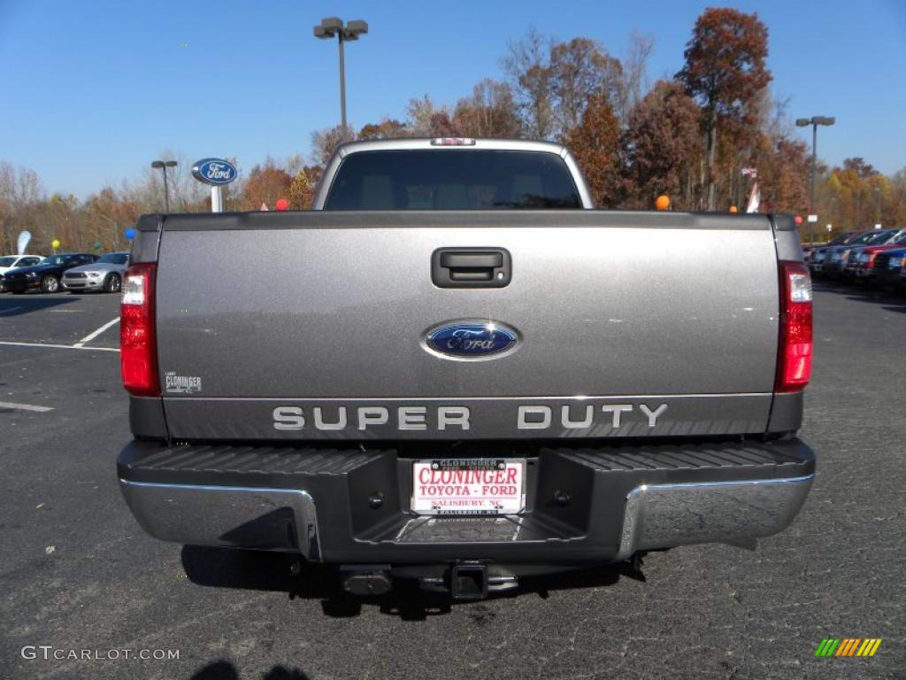 2011 Ford F250 Super Duty XLT Crew Cab 4x4 Marks and Logos Photo #40325520