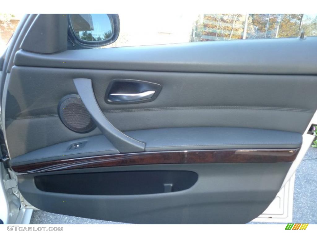 2011 BMW 3 Series 328i xDrive Sedan Black Door Panel Photo #40327208