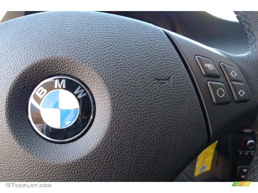 2011 BMW 3 Series 328i xDrive Sedan Controls Photo #40327276