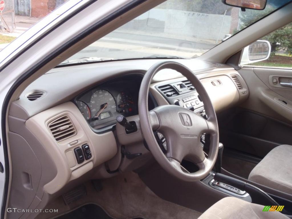 2002 Honda Accord SE Sedan Ivory Dashboard Photo #40329021