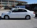 2009 Blizzard White Pearl Toyota Avalon XL  photo #2