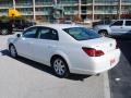 Blizzard White Pearl - Avalon XL Photo No. 3