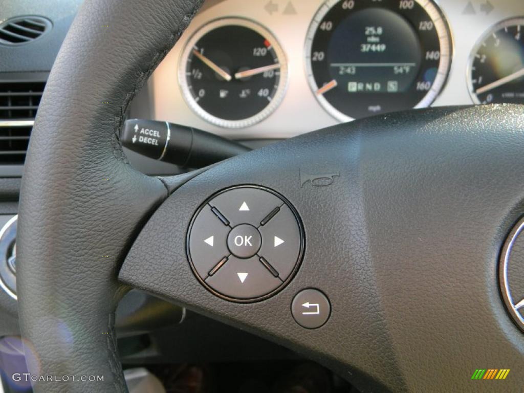 2008 Mercedes-Benz C 300 4Matic Sport Controls Photo #40332391
