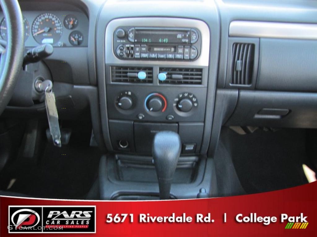 2002 Grand Cherokee Laredo - Bright Silver Metallic / Dark Slate Gray photo #10