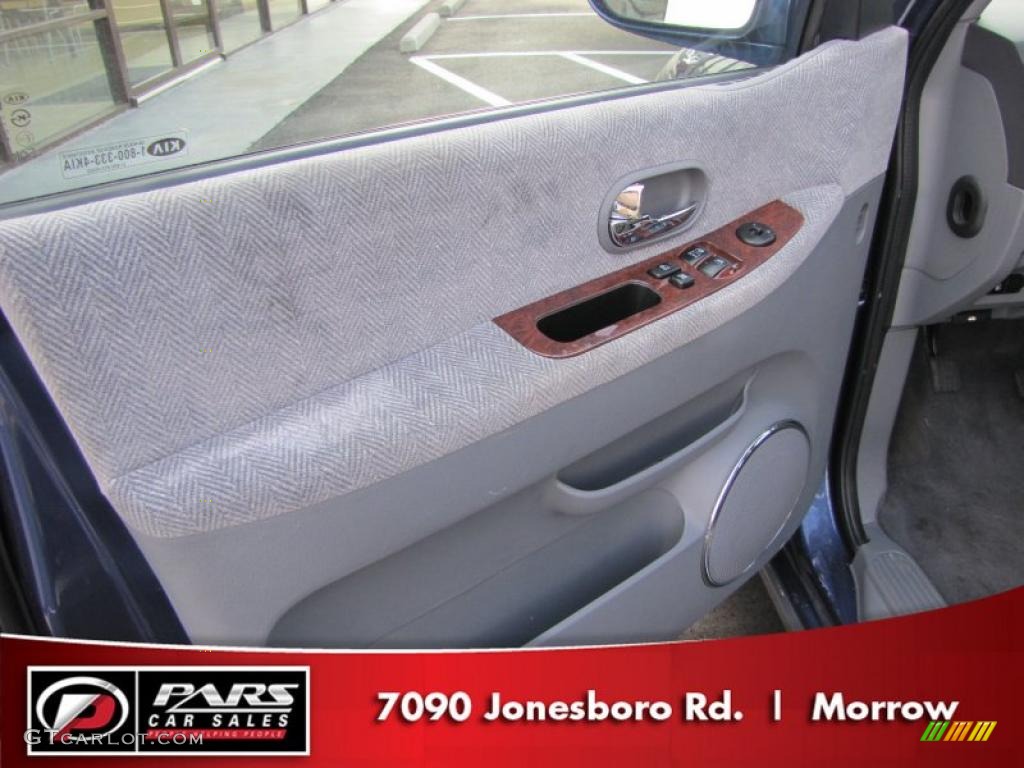 2003 Sedona LX - Blue Sapphire / Gray photo #7