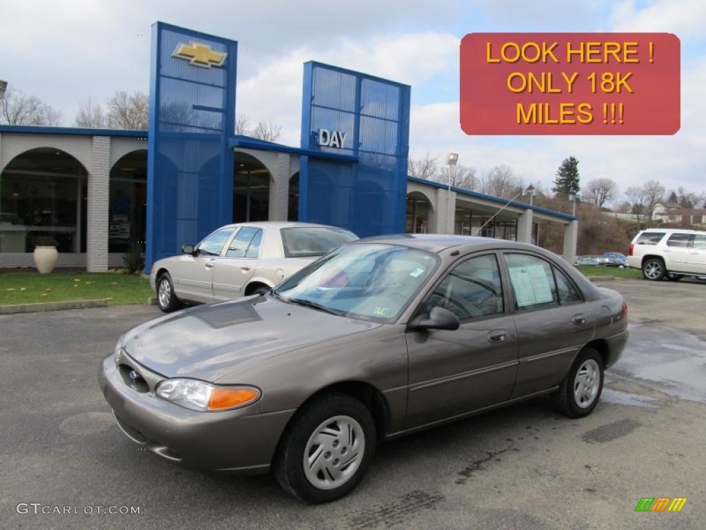 Mineral Gray Metallic Ford Escort