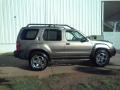 2004 Granite Metallic Nissan Xterra SE  photo #17