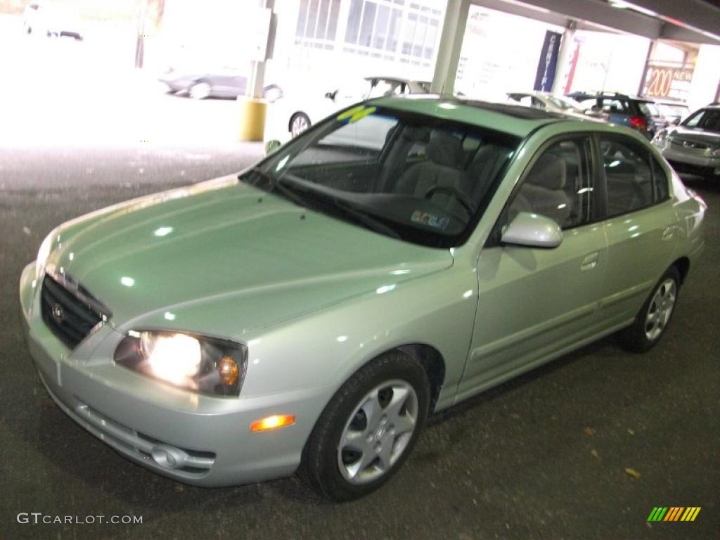 2004 Elantra GLS Sedan - Sea Shell Green / Gray photo #9