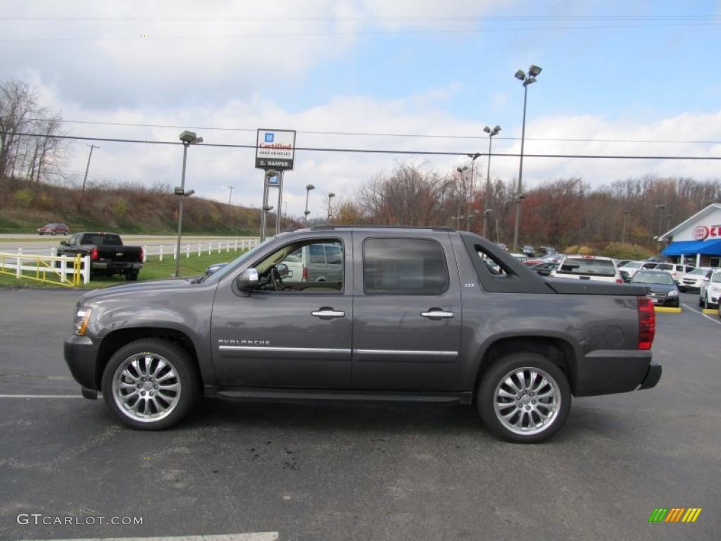 Taupe Gray Metallic 2010 Chevrolet Avalanche LTZ 4x4 Exterior Photo #40339923
