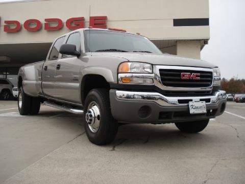 2003 GMC Sierra 3500 SLE Crew Cab 4x4 Dually Data, Info and Specs