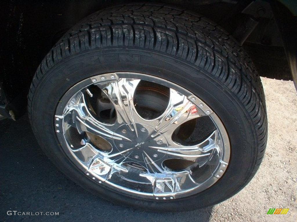 2005 Chevrolet TrailBlazer LS Custom Wheels Photos