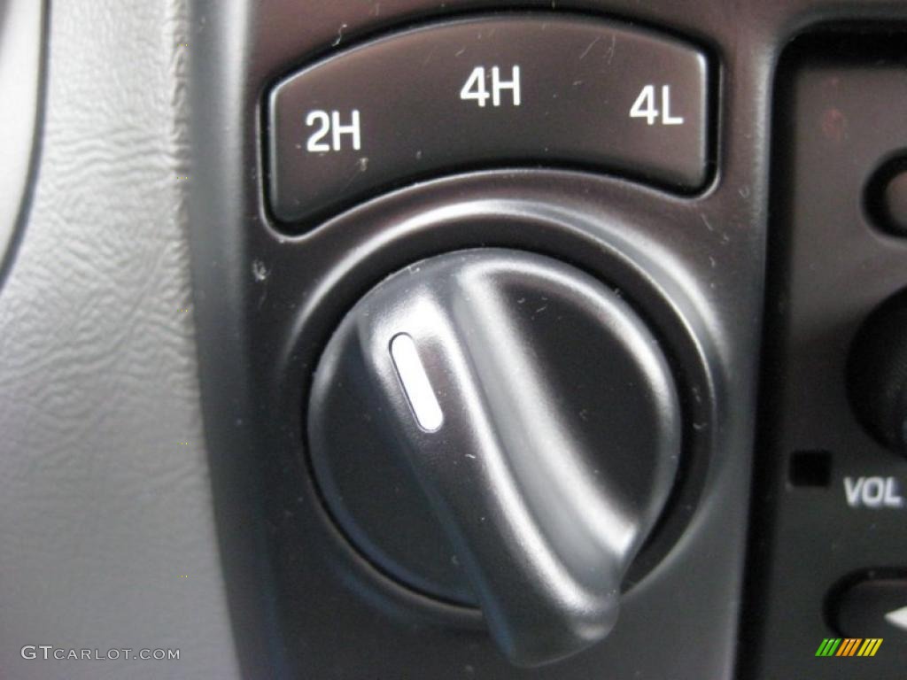 2008 Ford Ranger XL Regular Cab 4x4 Controls Photo #40344270
