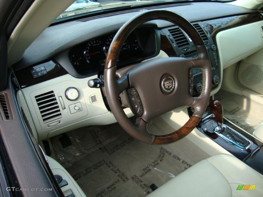 Light Linen/Cocoa Interior 2009 Cadillac DTS Luxury Photo #40346674