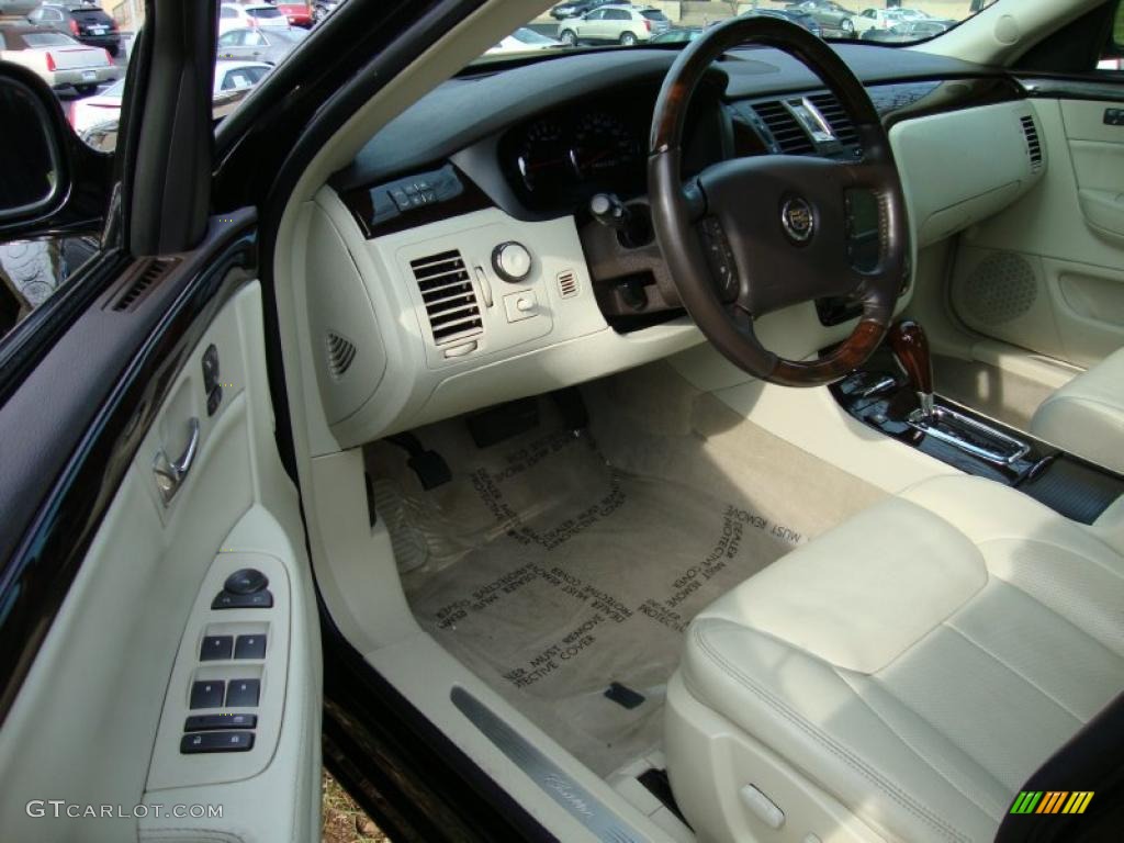 Light Linen/Cocoa Interior 2009 Cadillac DTS Luxury Photo #40346686